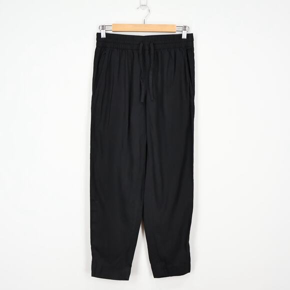 Everlane Women's Tapered Pant in Butterlite Black Size Small NWOT - Picture 2 of 7
